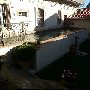 Chez Louise Bed & Breakfast